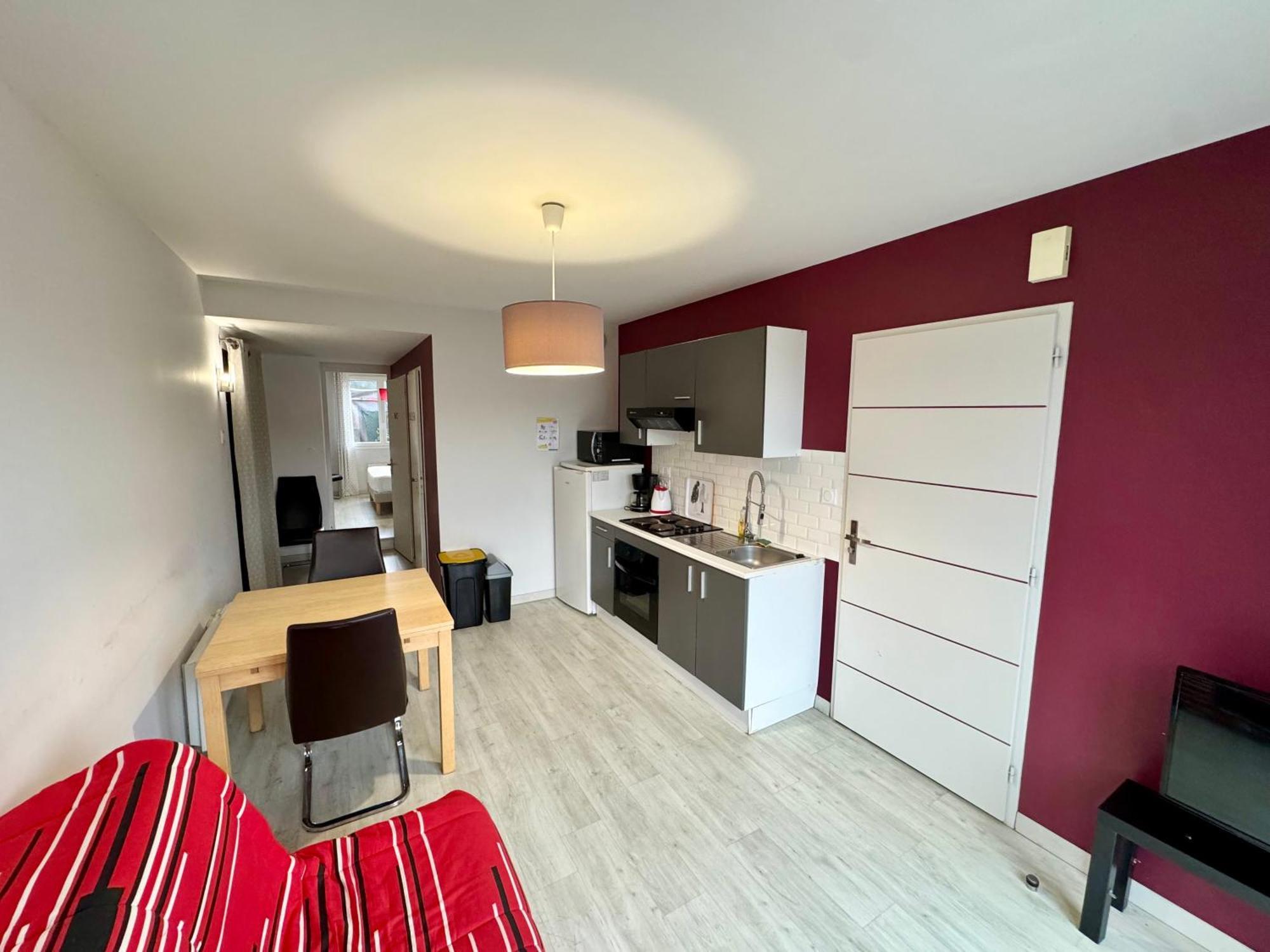 Domaine Des 5 Roses - Rose Rouge Apartment La Guierche Екстериор снимка